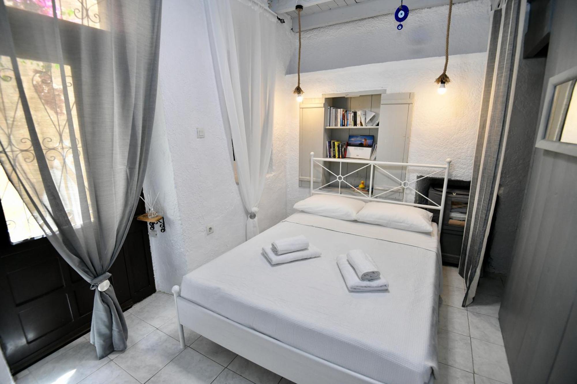 Penelope Garden House Old Town Apartment Rhodes City ภายนอก รูปภาพ