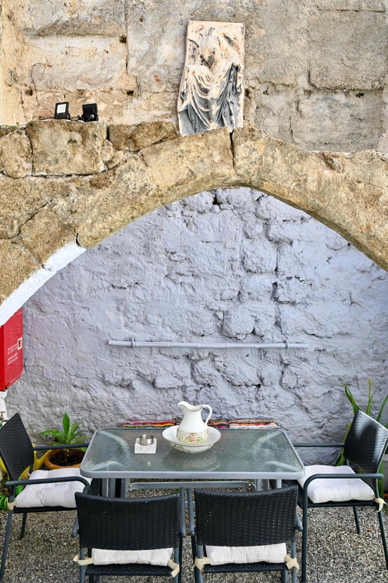 Penelope Garden House Old Town Apartment Rhodes City ภายนอก รูปภาพ